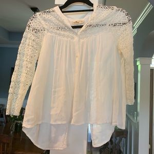 White lace 3/4 sleeve crop top